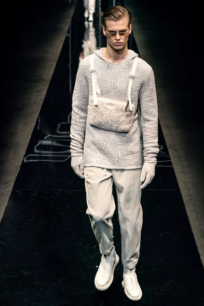 Look 111